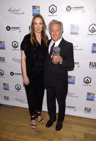  Elizabeth Marvel and Dustin Hoffman in the GreenSlate Greenroom at the 2017 Gotham Awards in New York City